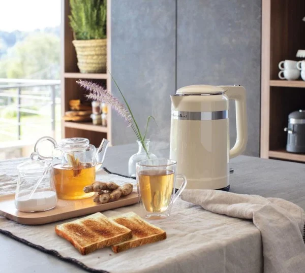 KitchenAid Design Wasserkocher In Creme 3