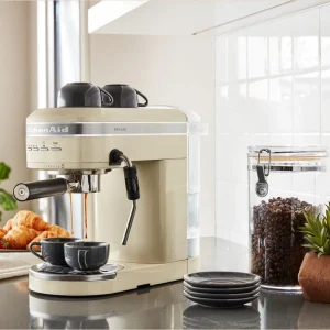 KitchenAid Halbautomatische Espressomaschine ARTISAN In Creme 25