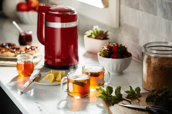 KitchenAid Design Wasserkocher In Empire Rot 4